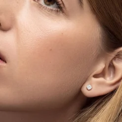 Round Diamond Stud Earrings 0.6 CT - 14k White Gold