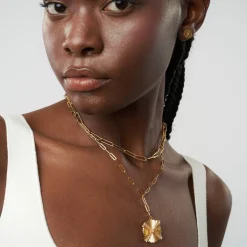 Shining Tyra Initial Medallion Necklace with Diamond - Gold Vermeil